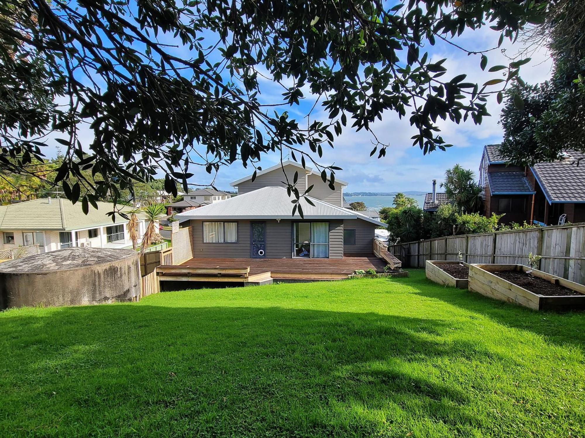 Sea View 5 Bedroom Holiday House Whangaparaoa Exterior photo